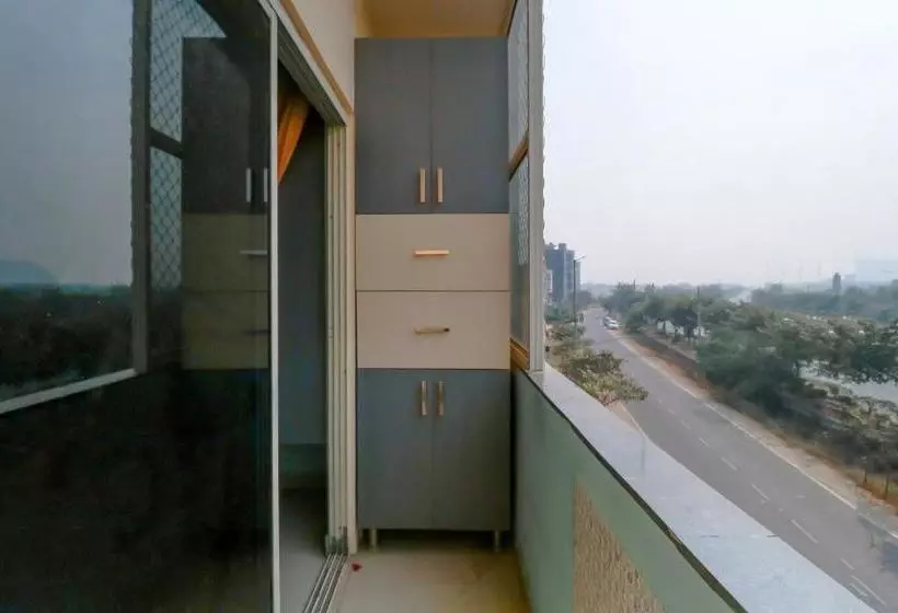 Hotelli Oyo 76456  Noida Hub 2