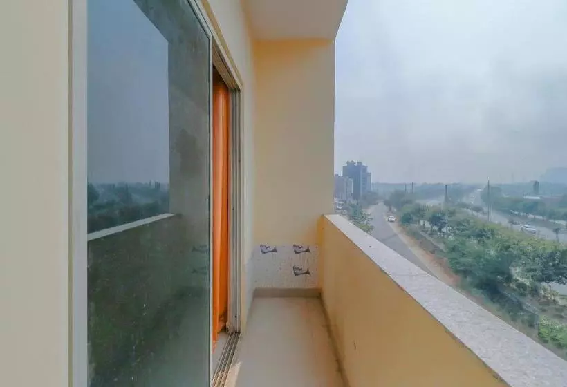 Hotelli Oyo 76456  Noida Hub 2