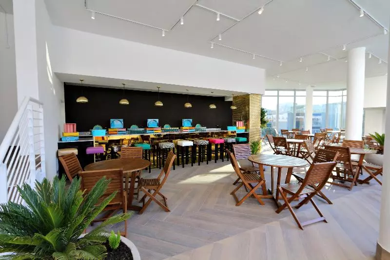 ホテル Sky, Sandton