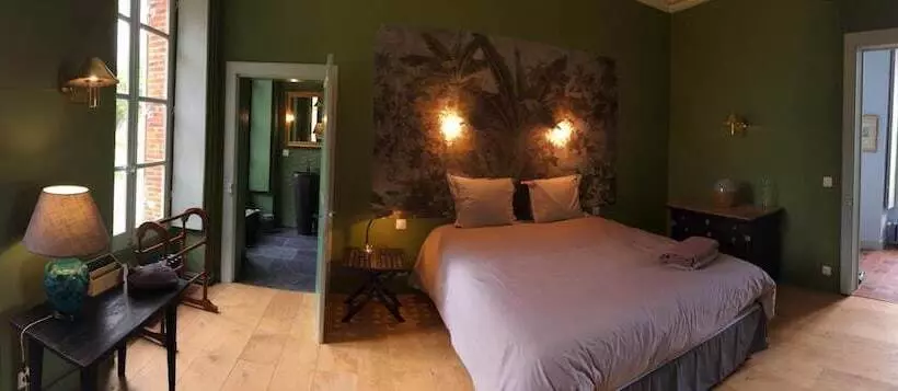 Majatalo Rouge Maison