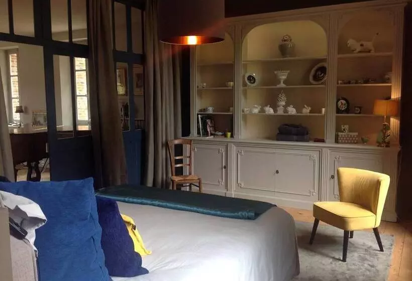 Majatalo Rouge Maison