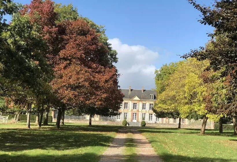 Majatalo Rouge Maison