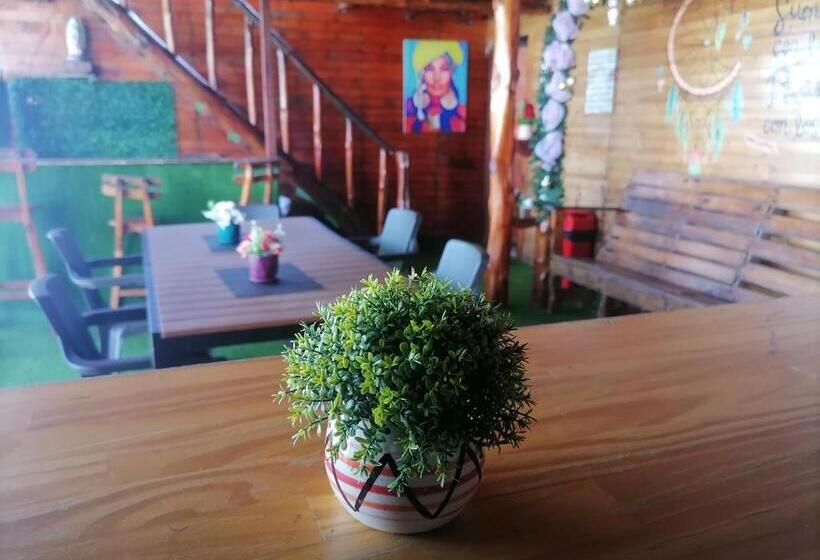 هاستل Posada Chikiluky Bar