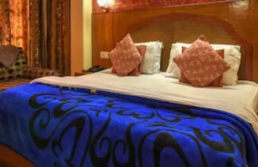 ホテル Goroomgo King Palace Shimla