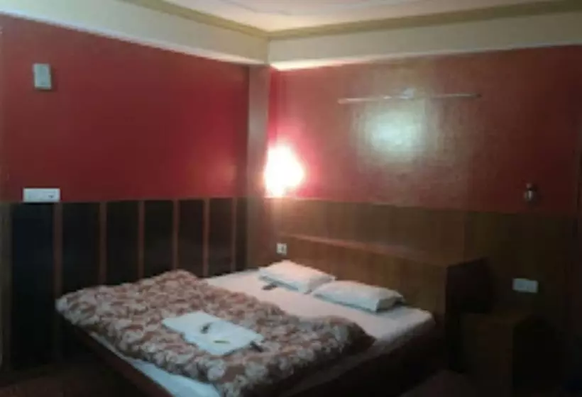 ホテル Goroomgo King Palace Shimla