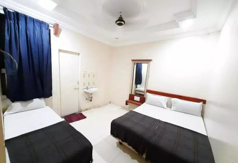 Hotelli Dwarka Nilayam