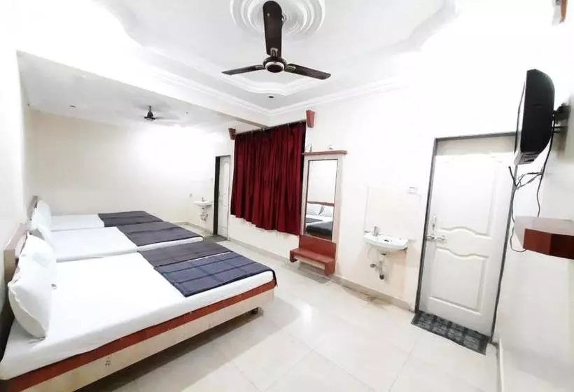 Hotelli Dwarka Nilayam