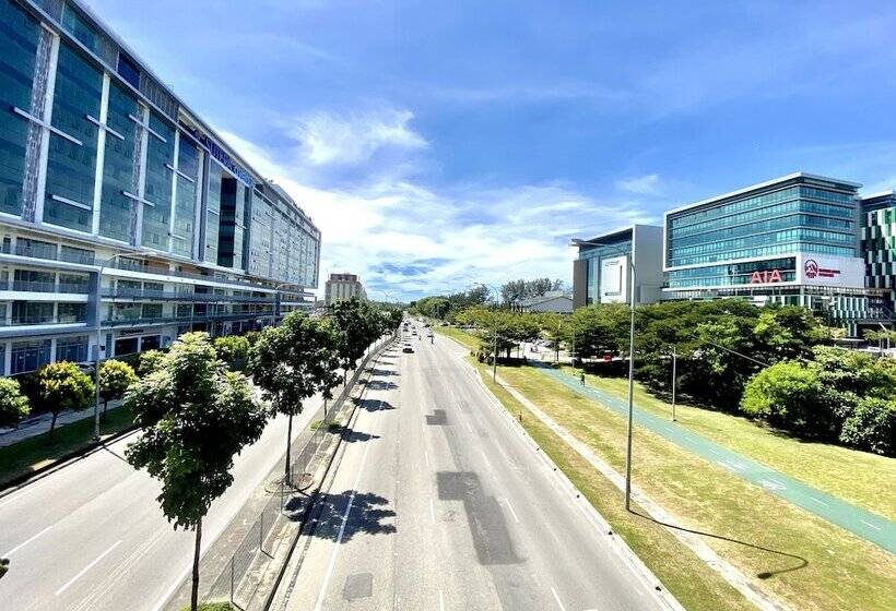 Harper Boutique Hotel At Sutera Avenue