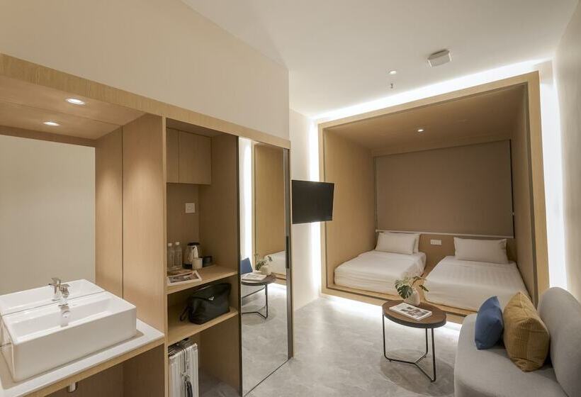 Harper Boutique Hotel At Sutera Avenue