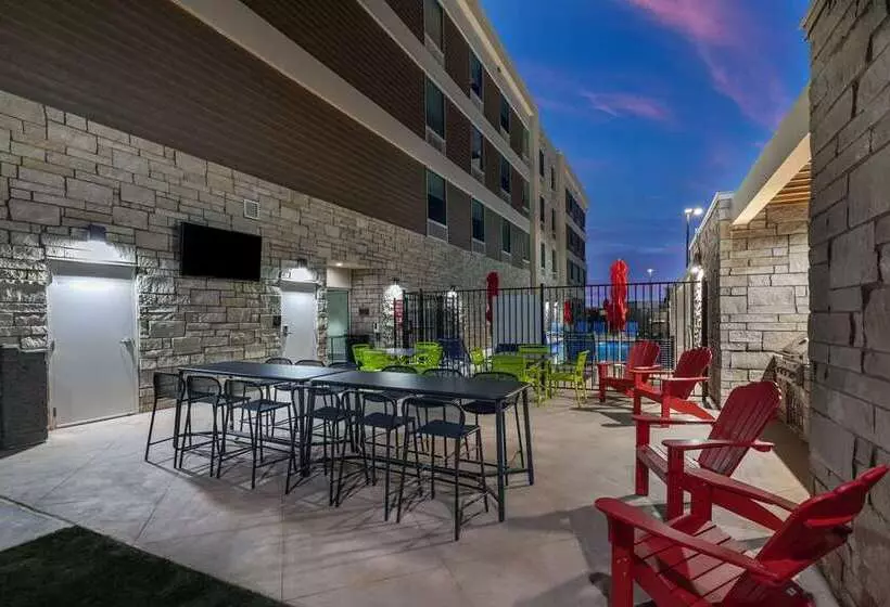 Hotelli Home2 Suites By Hilton Midland East