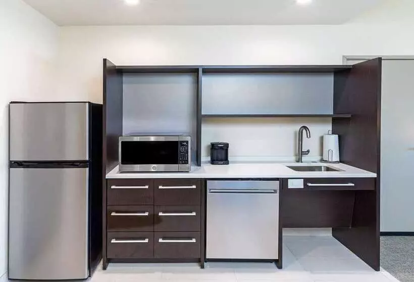 Hotelli Home2 Suites By Hilton Midland East