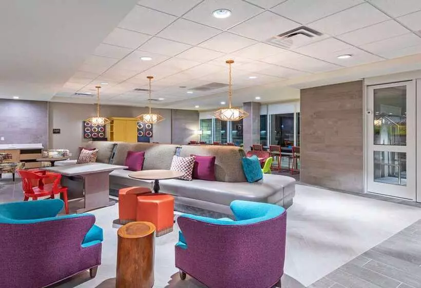 Hotelli Home2 Suites By Hilton Midland East