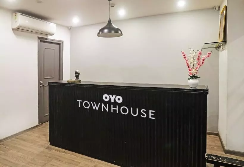 Hotelli Oyo Townhouse 77018 Gangothri