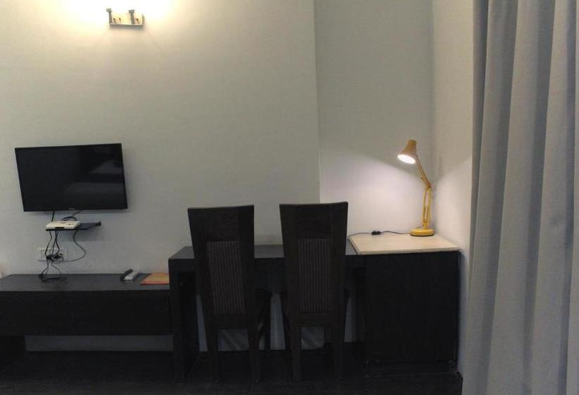 فندق Deluxe Stay Inn