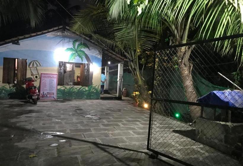 منتجع Visava Cottages Kihim Beach