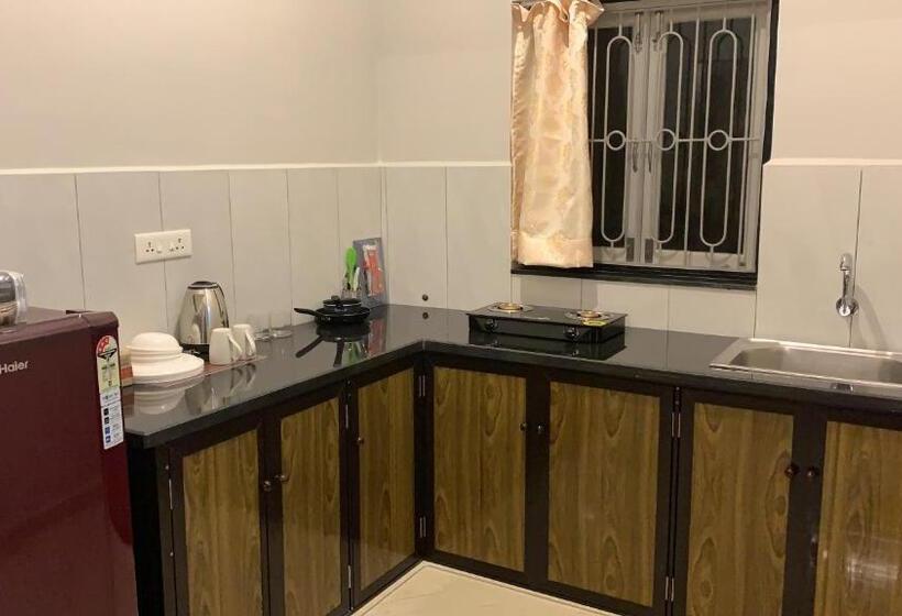 پانسیون Stan Inn, North Goa, Vagator, With Strong Wifi,free Private Parking & Kitchen, Can Cook Where You St