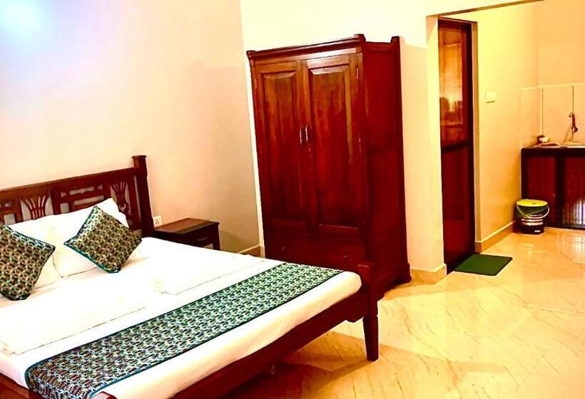 پانسیون Stan Inn, North Goa, Vagator, With Strong Wifi,free Private Parking & Kitchen, Can Cook Where You St