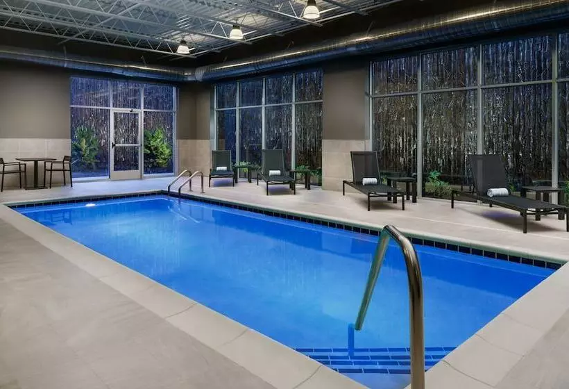 Ac Hotel By Marriott Portland Beaverton