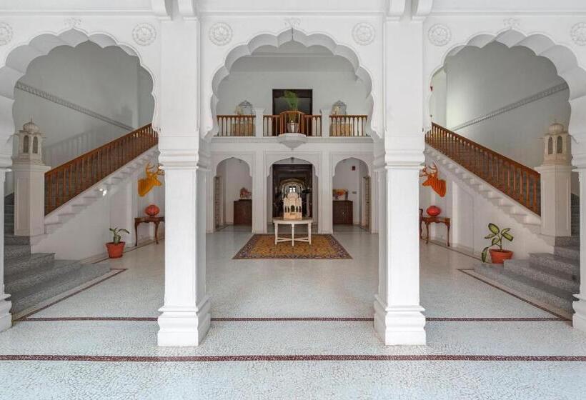 هتل Brij Gaj Kesri, Bikaner A Boutique Luxury Palace