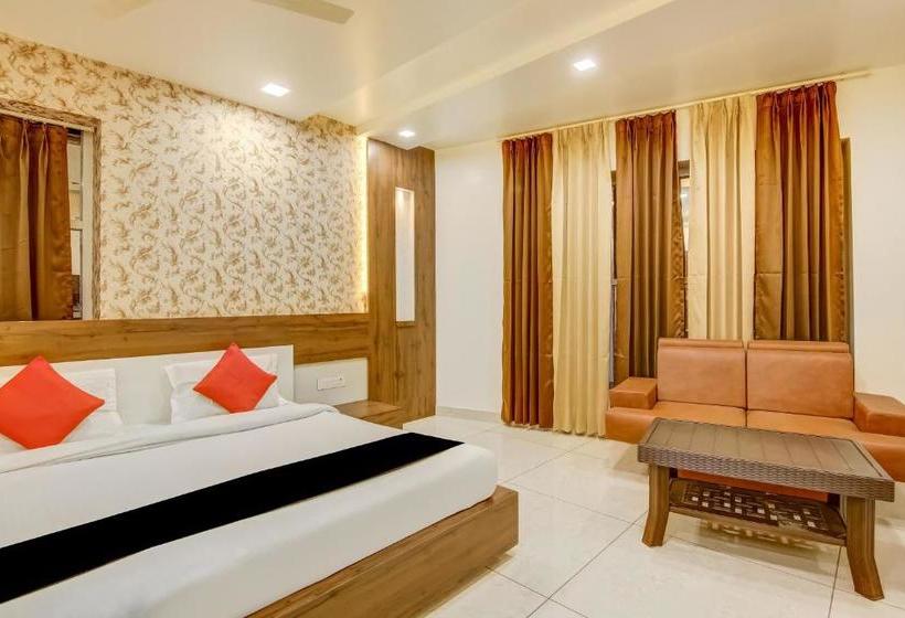 酒店 Capital O 75958  Paris Inn