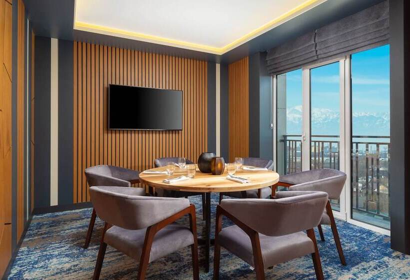 Hotel Courtyard By Marriott Tashkent