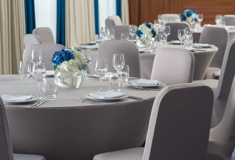 Hotel Courtyard By Marriott Tashkent