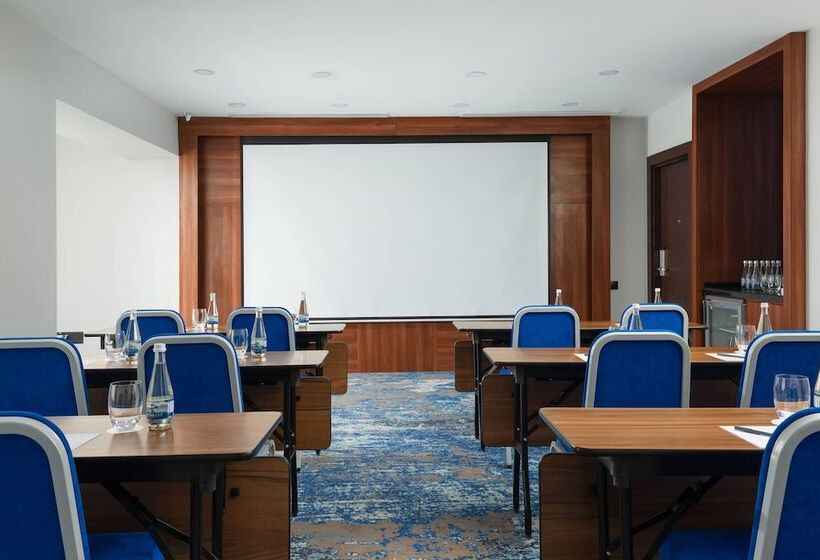 Hotel Courtyard By Marriott Tashkent