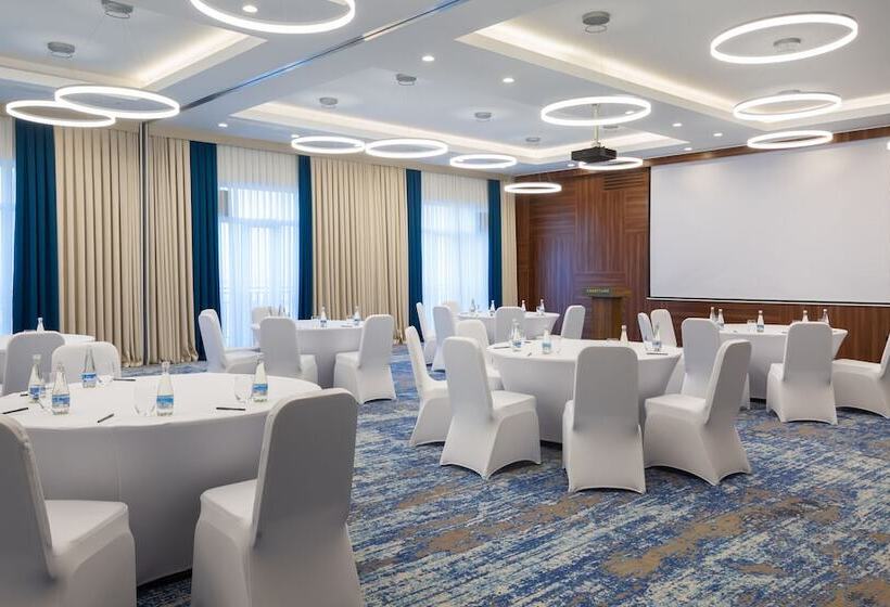 Hotel Courtyard By Marriott Tashkent