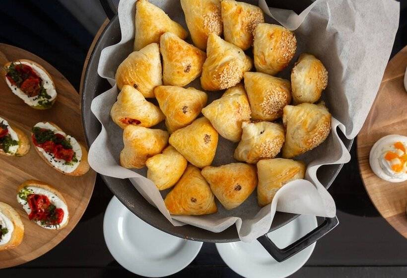 Hotel Courtyard By Marriott Tashkent