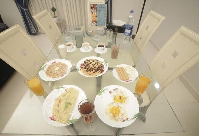 هتل Four Square By Wi