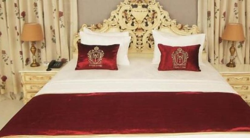 هتل Four Square By Wi