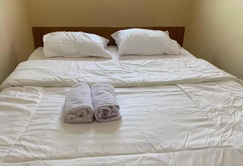 Hotelli Palace Syariah Homestay