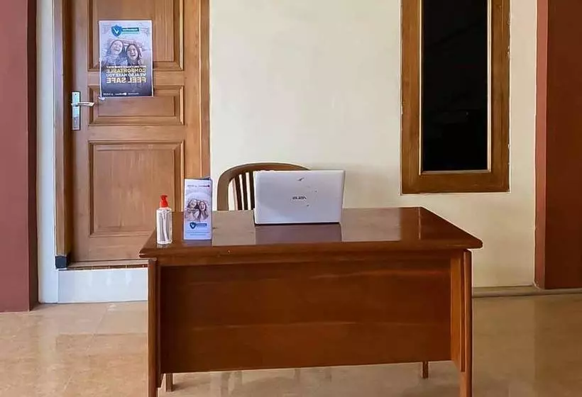 Hotelli Palace Syariah Homestay