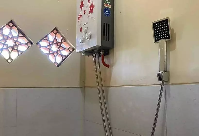 Hotelli Palace Syariah Homestay