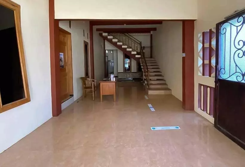 Hotelli Palace Syariah Homestay