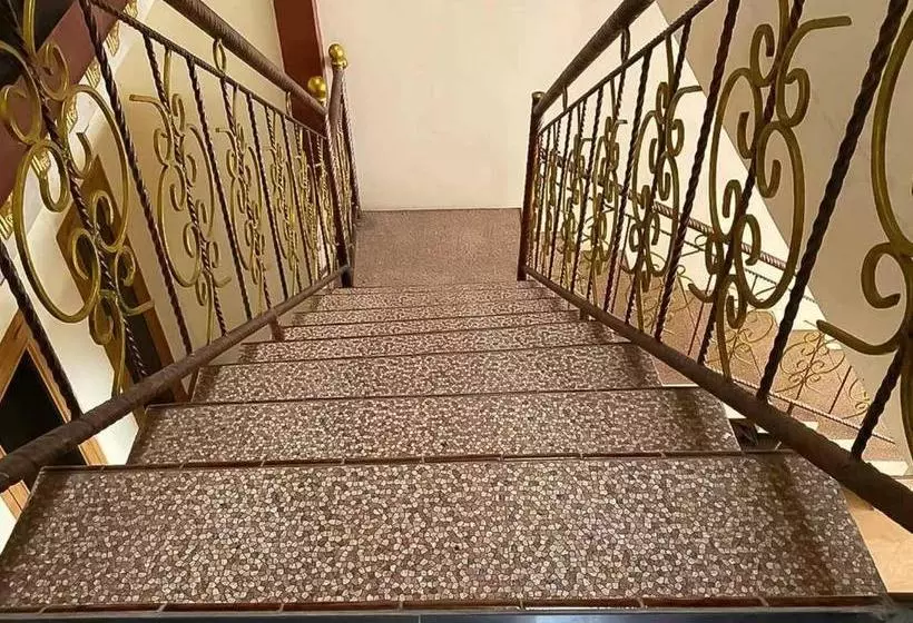 Hotelli Palace Syariah Homestay