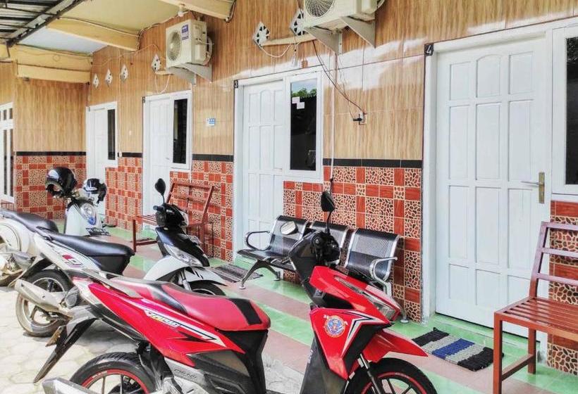 فندق Queen Asri Mitra Reddoorz