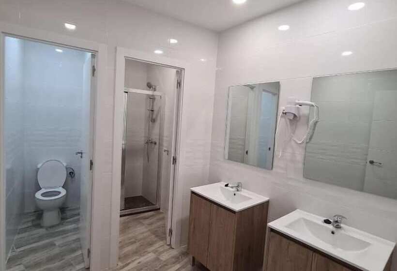 پانسیون Hostal Las Fronteras