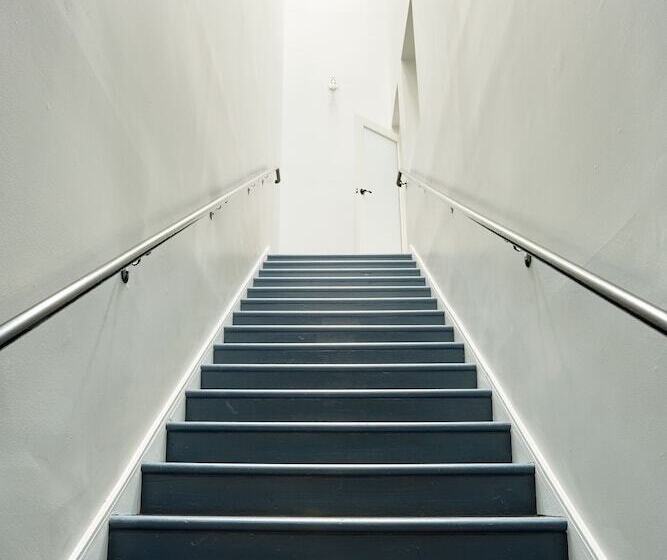 Sonder Baronne Manor