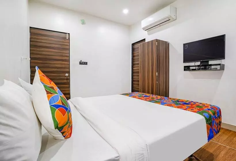 Fabhotel Lotus I