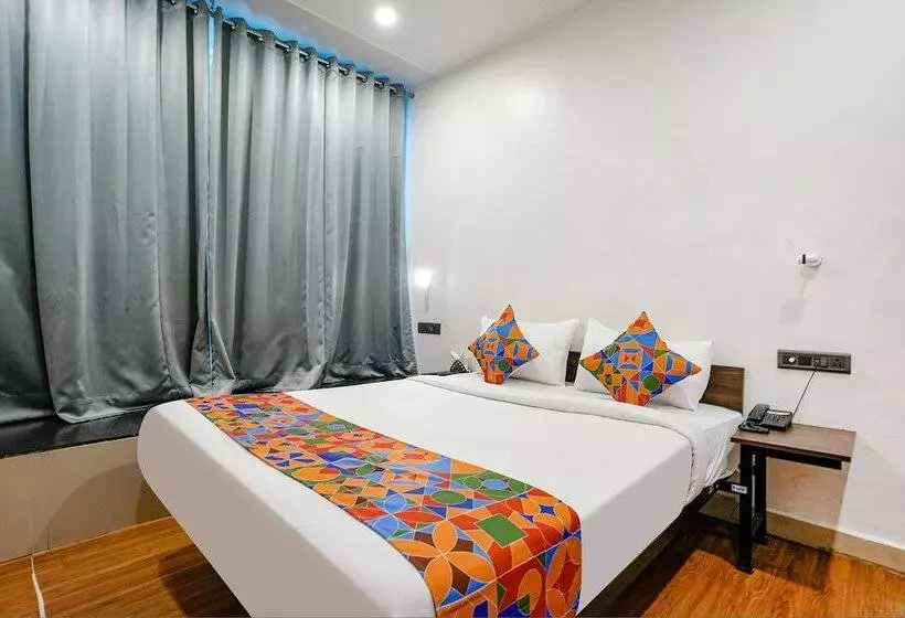 Fabhotel Lotus I