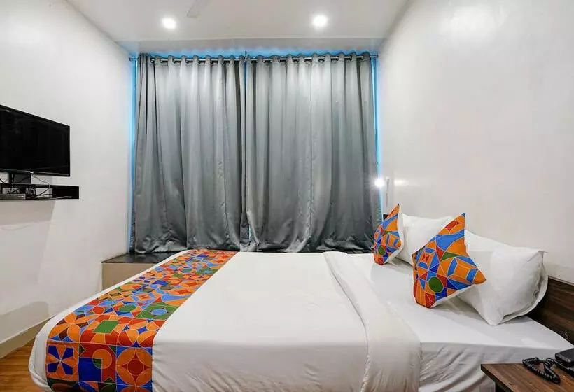 Fabhotel Lotus I