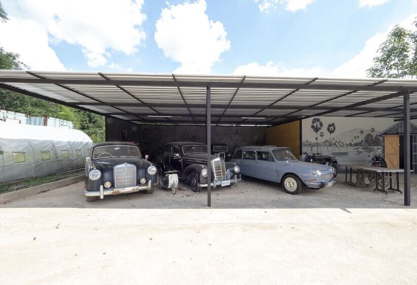 هتل Capital O 75378 Thawapee Resort