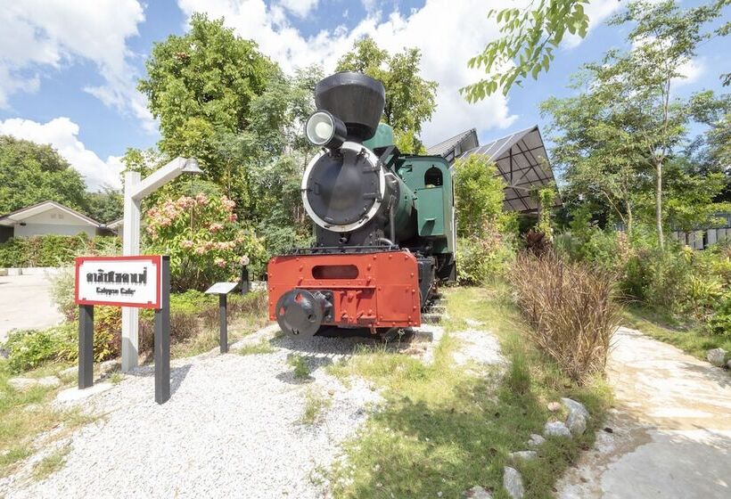 هتل Capital O 75378 Thawapee Resort