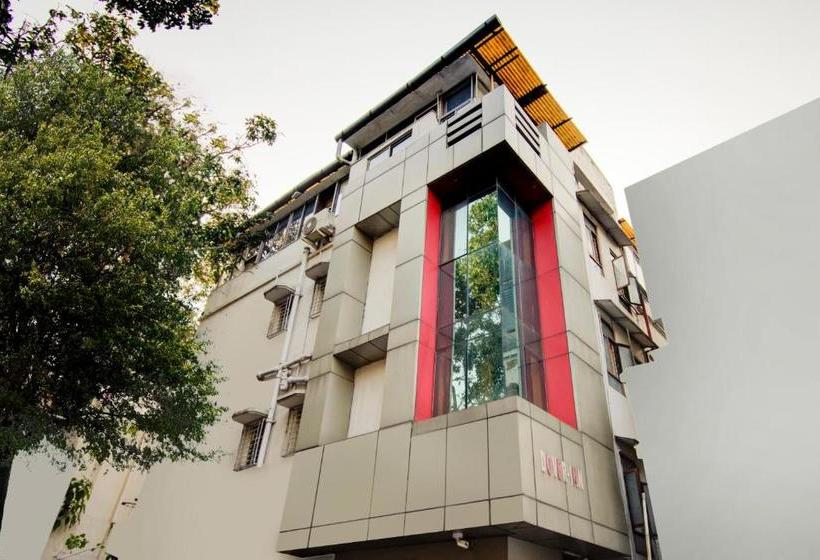 Hotelli Fab Dovers Inn