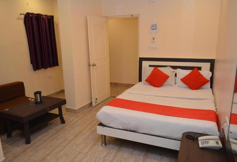 ホテル Comfort And Terrace Lounge