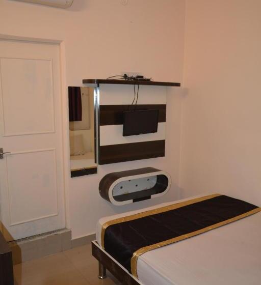 ホテル Comfort And Terrace Lounge