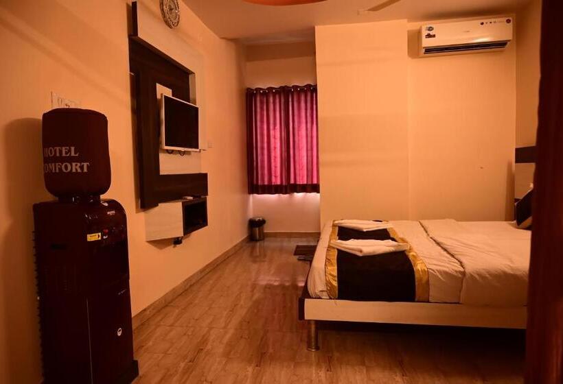 ホテル Comfort And Terrace Lounge