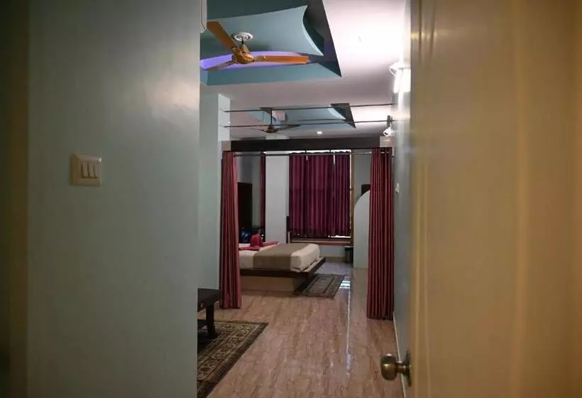 ホテル Comfort And Terrace Lounge