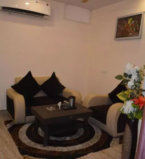 ホテル Comfort And Terrace Lounge